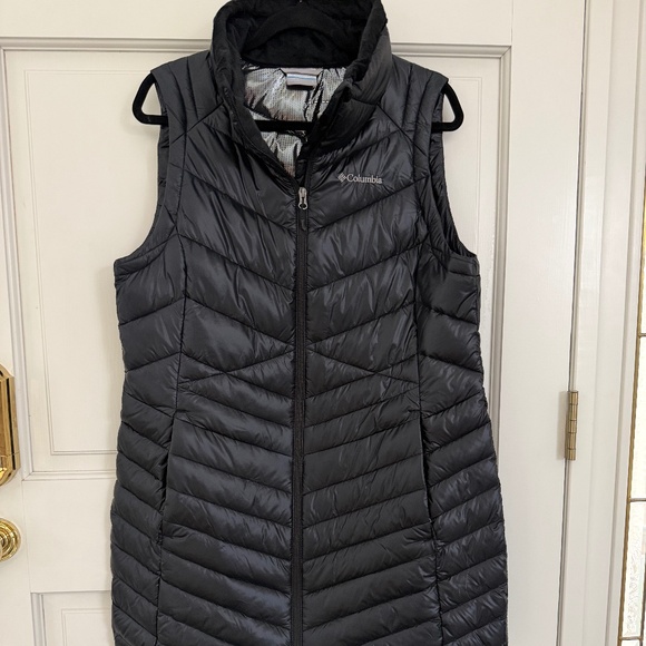 Columbia Jackets & Blazers - COLUMBIA Women's Omni Heat Long Black Vest, Size L